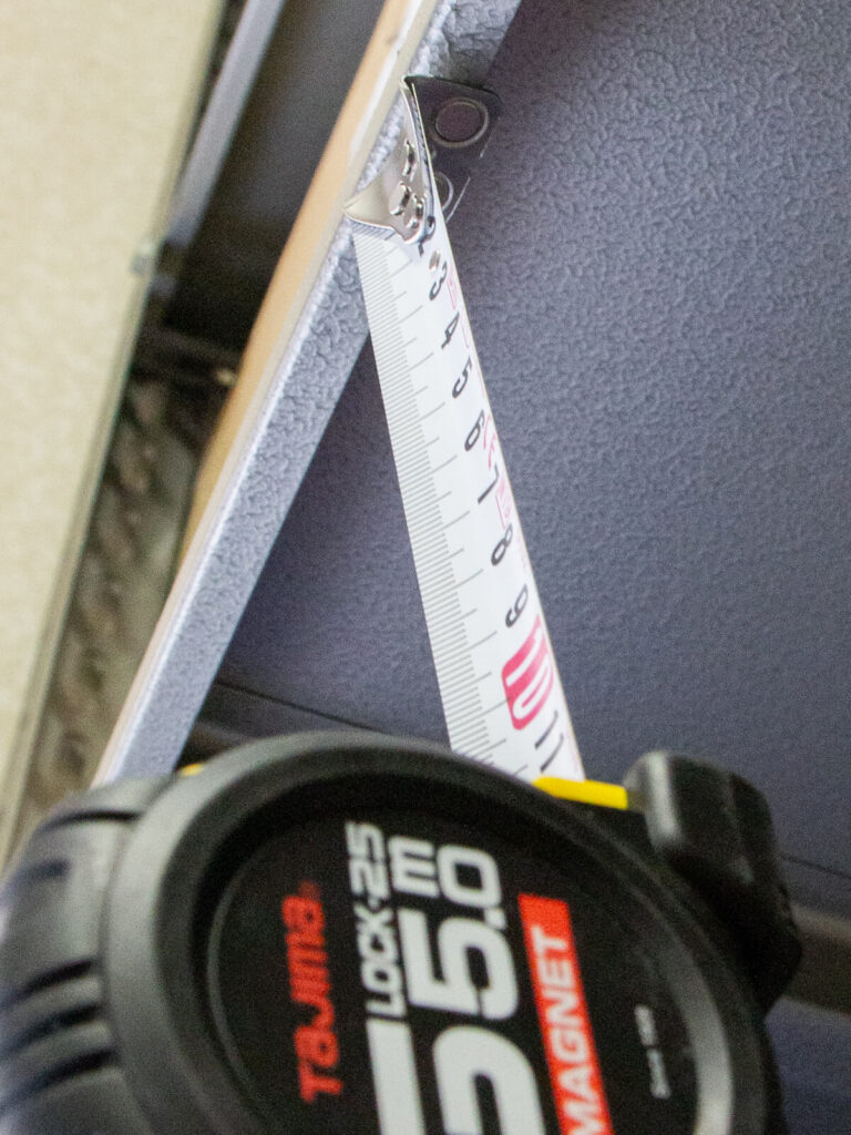 Flessometro G-Lock del marchio Tajima, distribuito esclusivamente in in Italia da Ullmann dal 1971